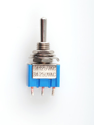 Włącznik 3A 3-pozycyjny