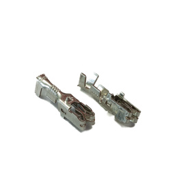 Końcówka gniazda bezpiecznika z zaczepem (5szt)